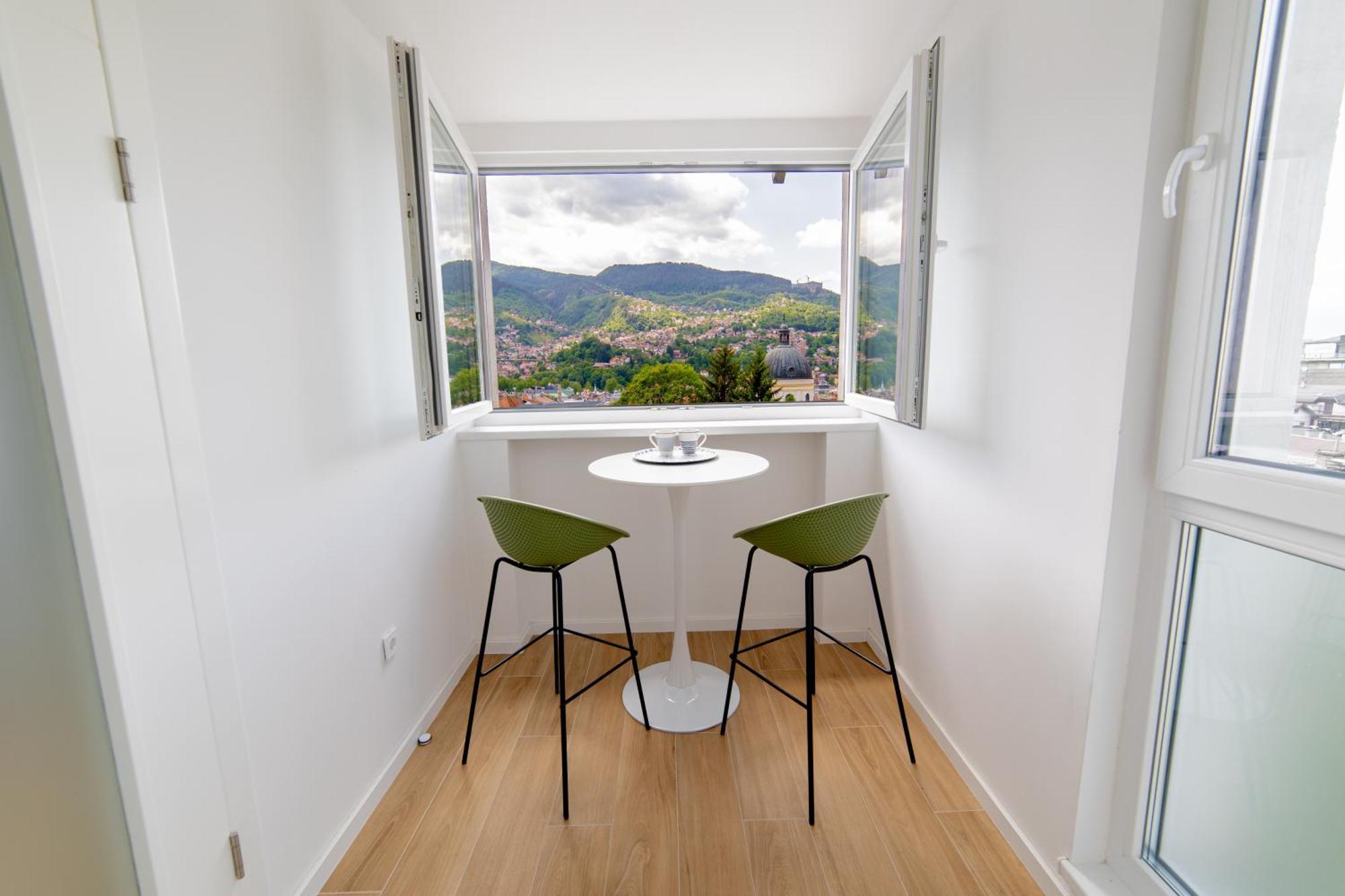 Old Town Heaven 3-Bedroom Apartment With Balcony Saraybosna Dış mekan fotoğraf
